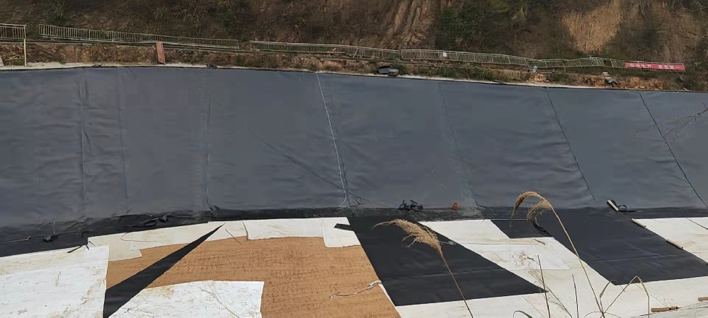 垃圾填埋場新型環(huán)保材料-土工膜